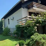 Ela's Апартаменты *