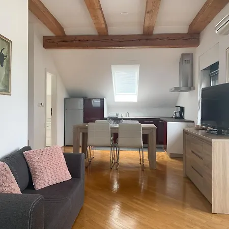 Ela's Apartment *