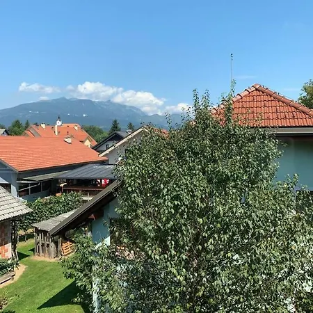 Apartman Ela's Komenda