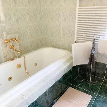 Διαμέρισμα Ela's