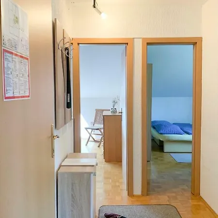 Ela's Apartamento Komenda